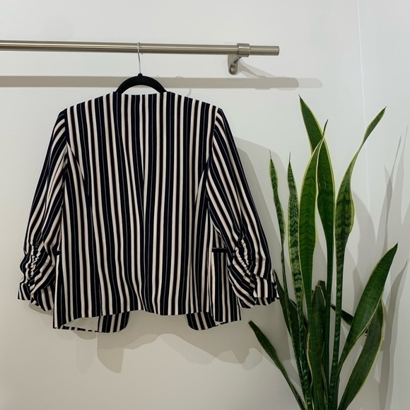 ONLY Stripes blazer - 38 - NWT - Picture 3 of 5